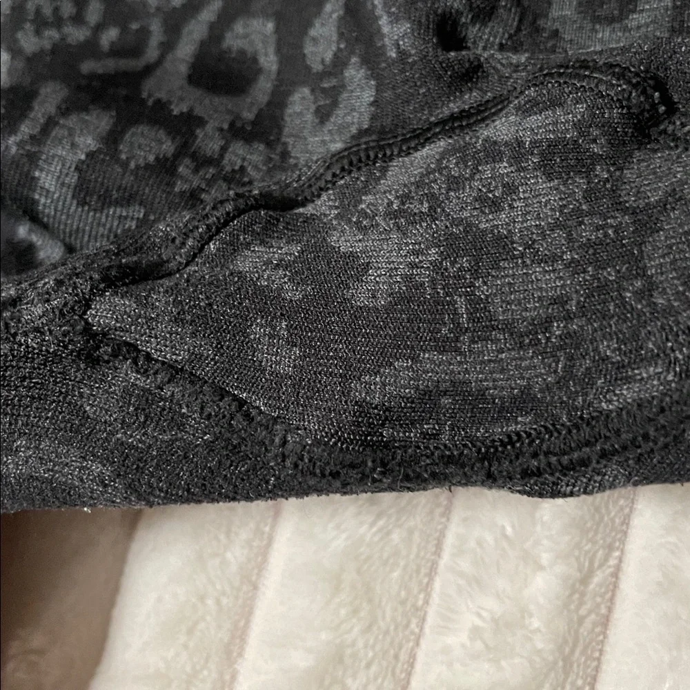 Gymshark Adapt Legging | Size Large - Picture 7 of 12